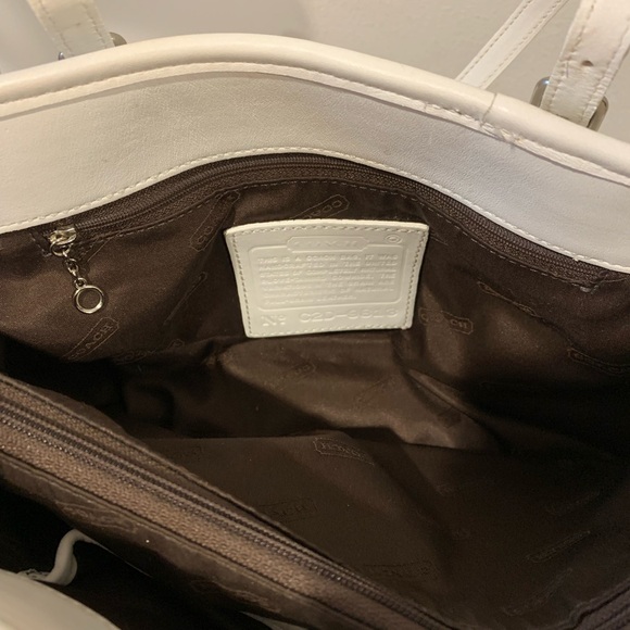 VNTG COACH LEGACY WEST CLASSIC SHOPPER WHITE LEATHER 9813 SILVER HARDWARE RARE - Picture 14 of 14